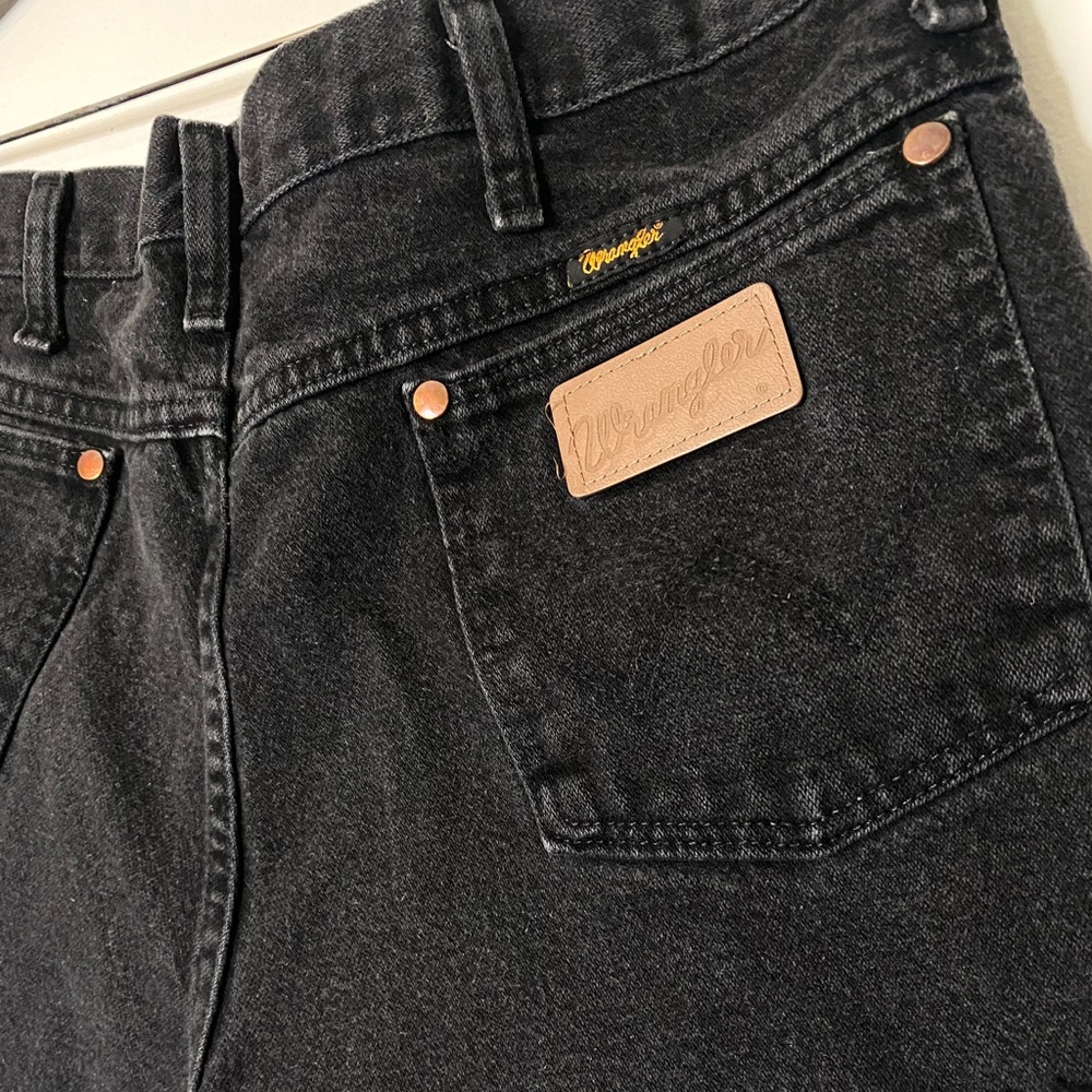 Vintage Wrangler Upcycled Denim Cut Off Shorts Black - Picture 3 of 5